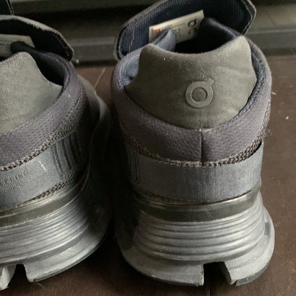 On Cloud Tec women’s 9.5 black - Picture 4 of 8